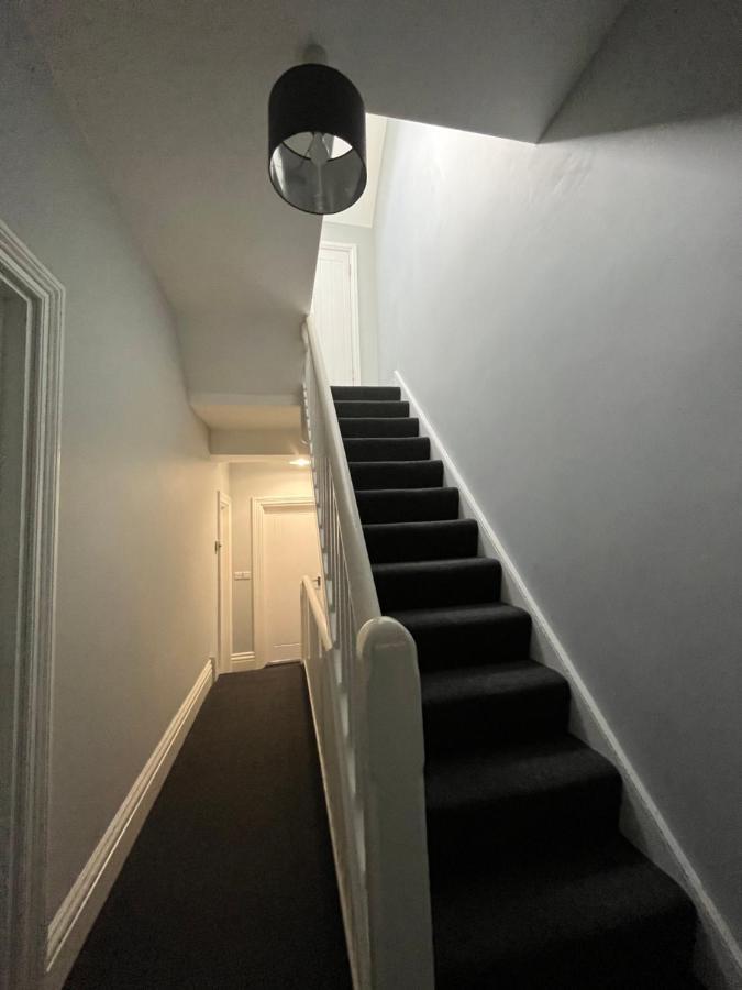 Entire Spacious 4 Bedroom Apartment In Bournemouth Zewnętrze zdjęcie